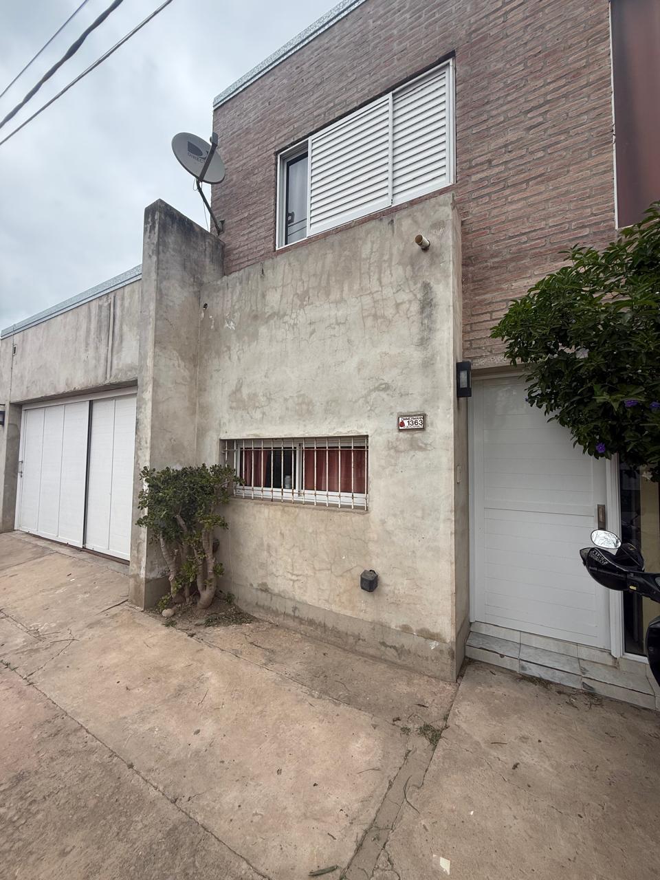 Casa amplia en alquiler